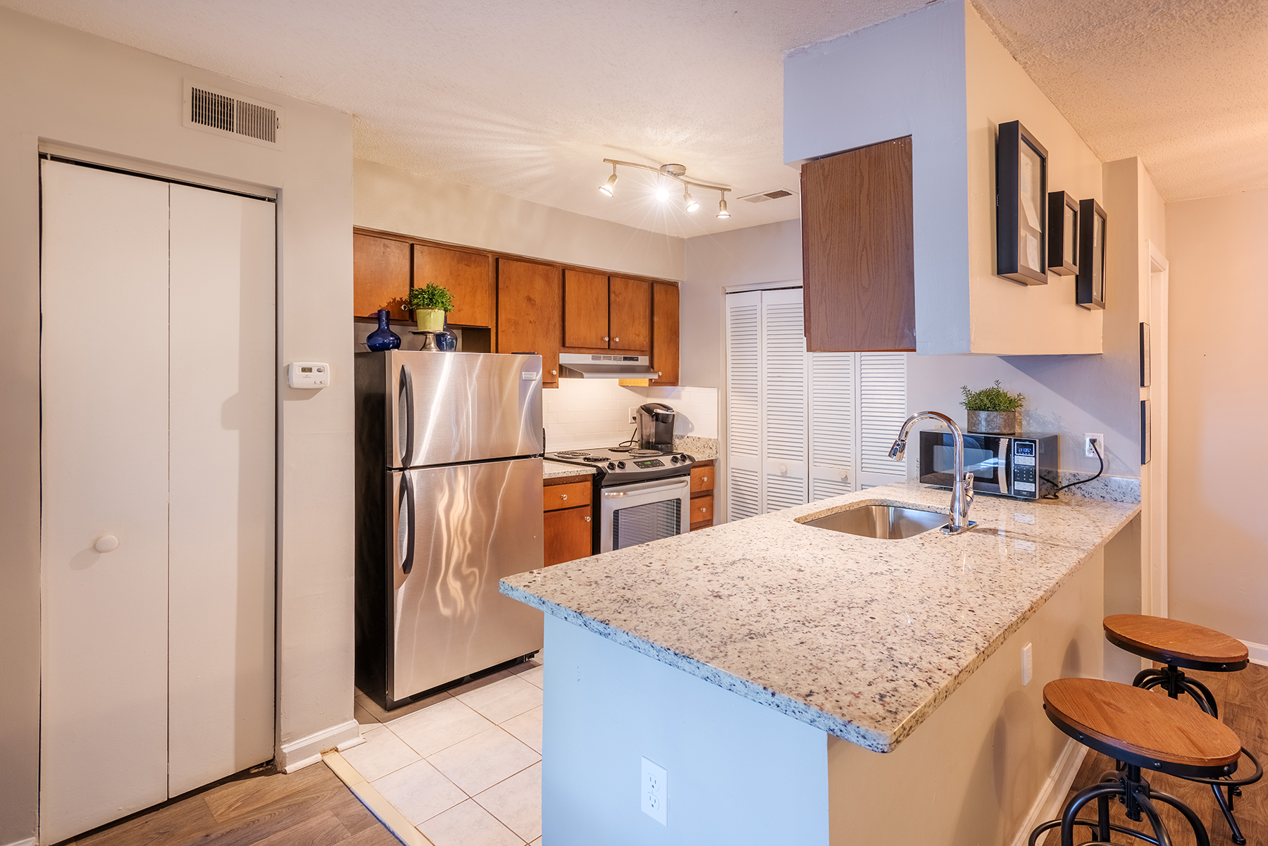 Chambers Ridge The Multifamily Advisory Group at Cushman & Wakefield